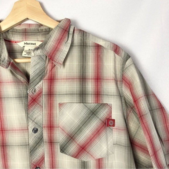 Marmot Beige & Red Plaid Short Sleeve Button Down M - Picture 3 of 4